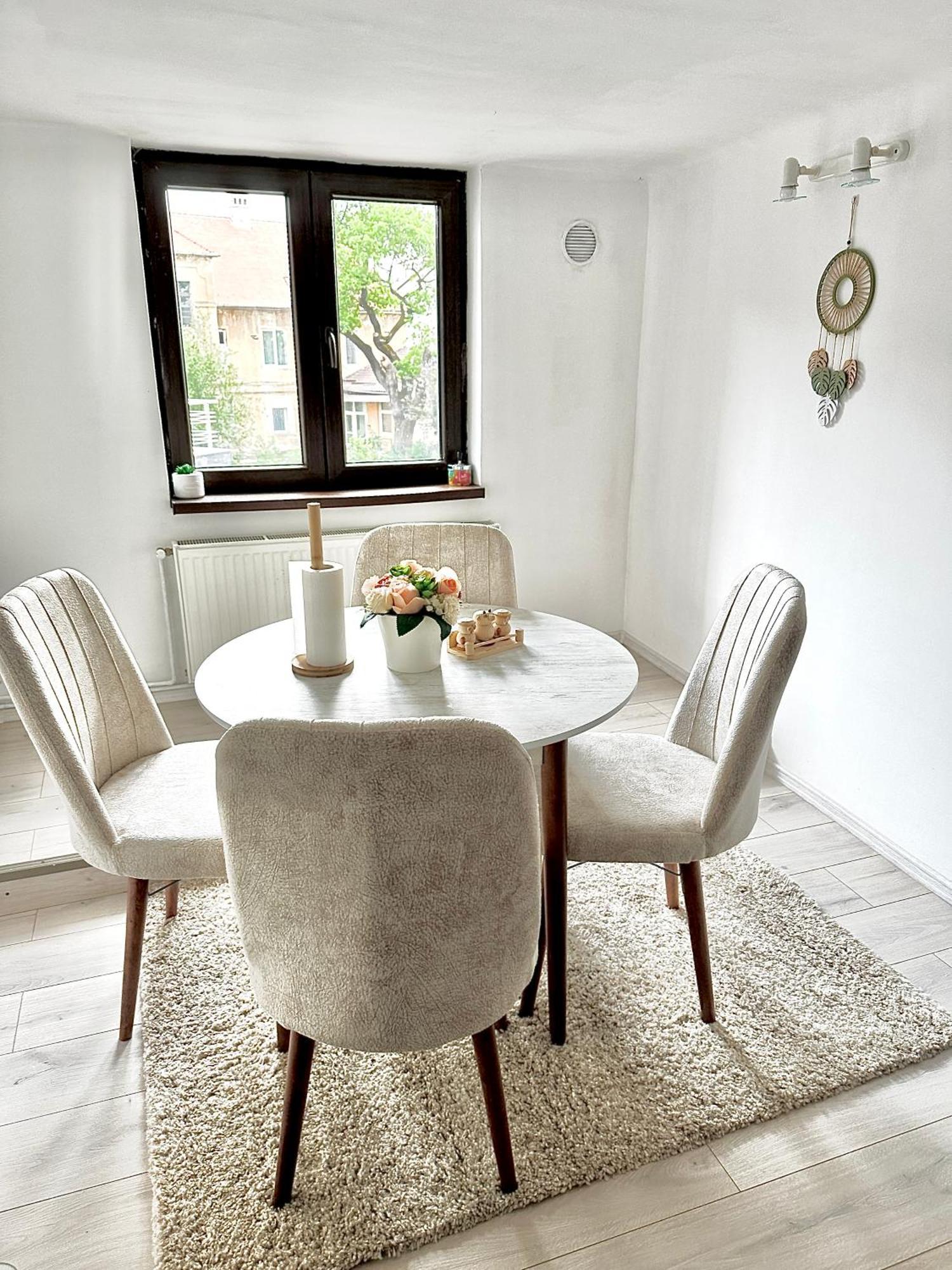 Home Central Apartment Sibiu Apartment *