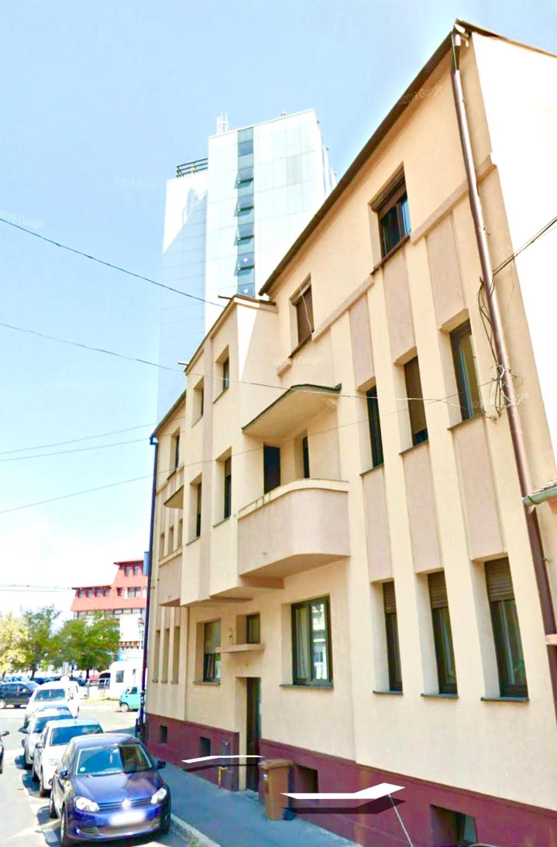 Home Central Apartment Sibiu Apartment *